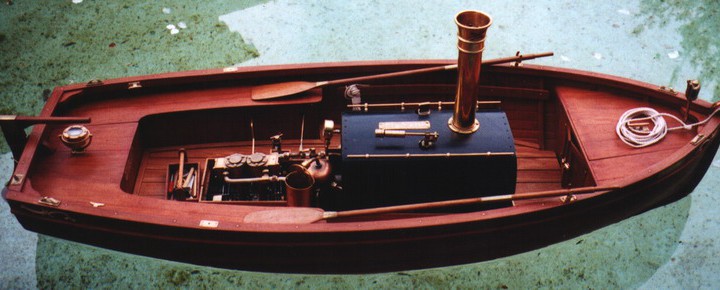 Aurélisa – Barque à vapeur réalisation d’après le youyou de la curieuse